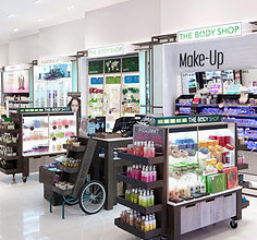 中島設計案例賞析與化妝品零售素材免費商用下載指南